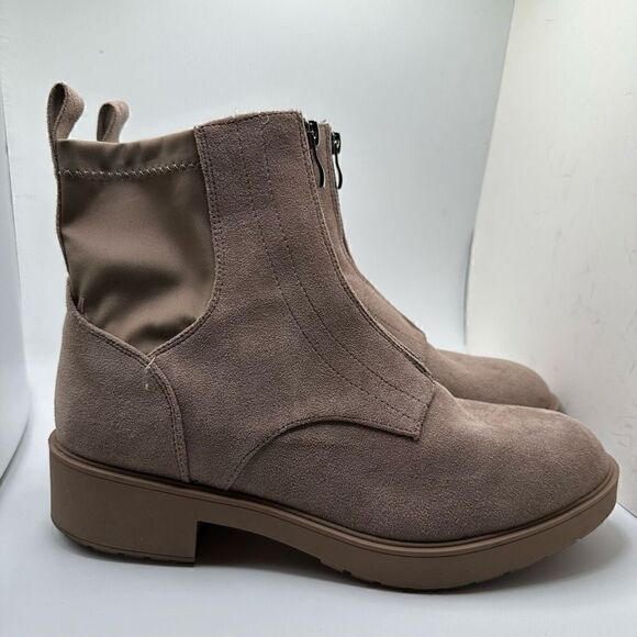 CUSHIONAIRE Women's zipper boot +Memory Foam 9.5 WIDE TAUPE - Picture 1 of 7